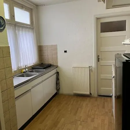 Hele Woning In Centrum * Waalwijk